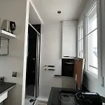 Bright With Terrace 16th Appartement Paris