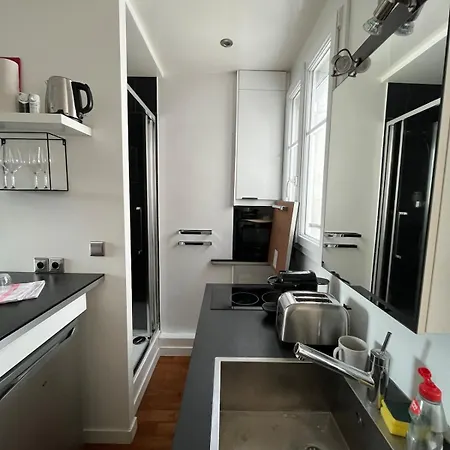 Bright With Terrace 16th Апартаменты