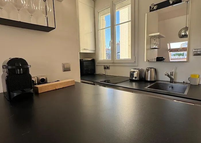 アパート Bright With Terrace 16th